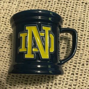 New NCAA Notre Dame Fighting Irish 3D Coffee Mug Navy Yellow 10 Oz